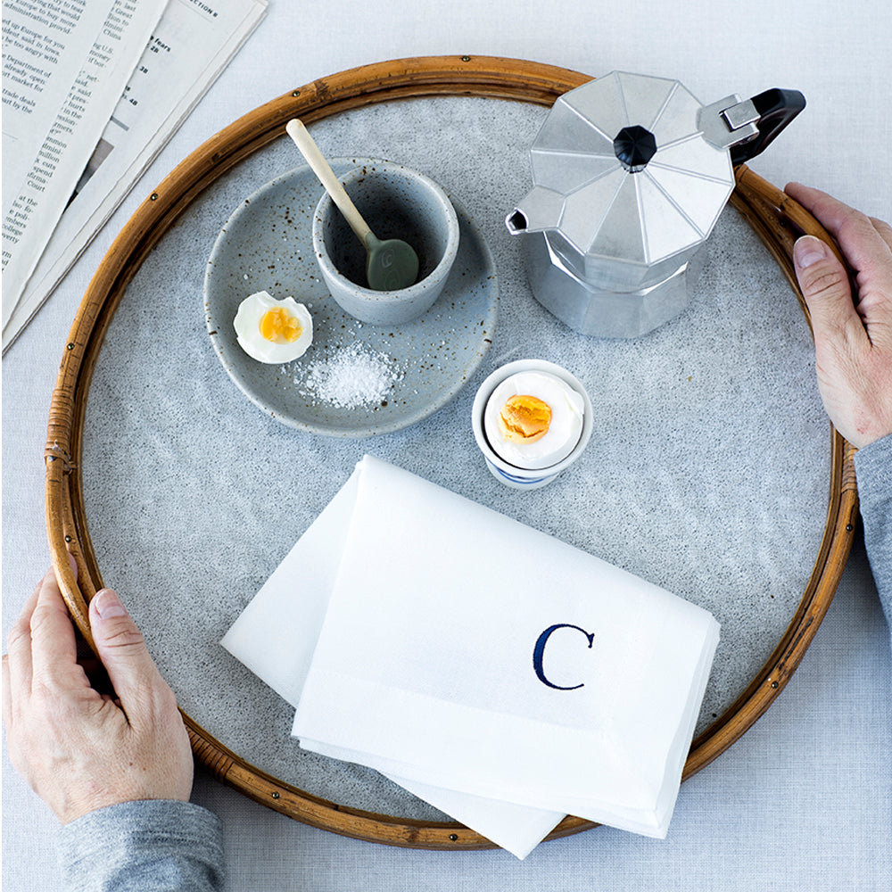 Serviett med bokstaver