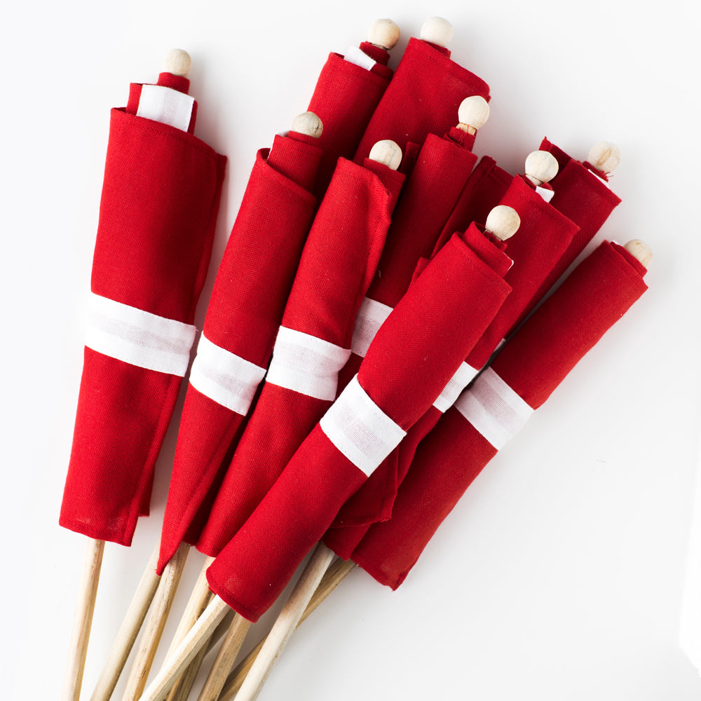 Hurraflag med Dannebrog i flagdug, enkeltvis eller 3-pak