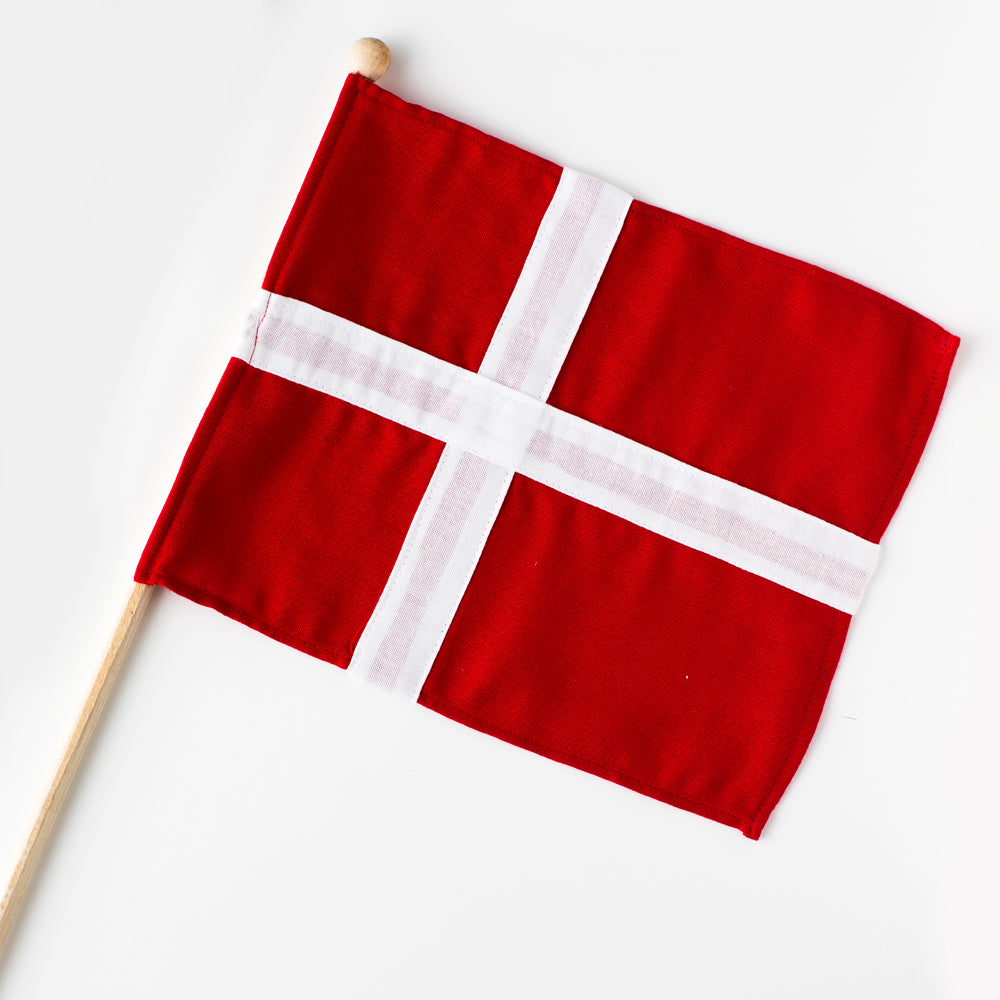 Hurraflag med Dannebrog i flagdug, enkeltvis eller 3-pak