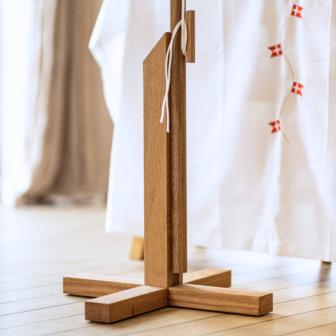 Luksus flagstang i egetræ m. grønlandsk flag (180 cm)