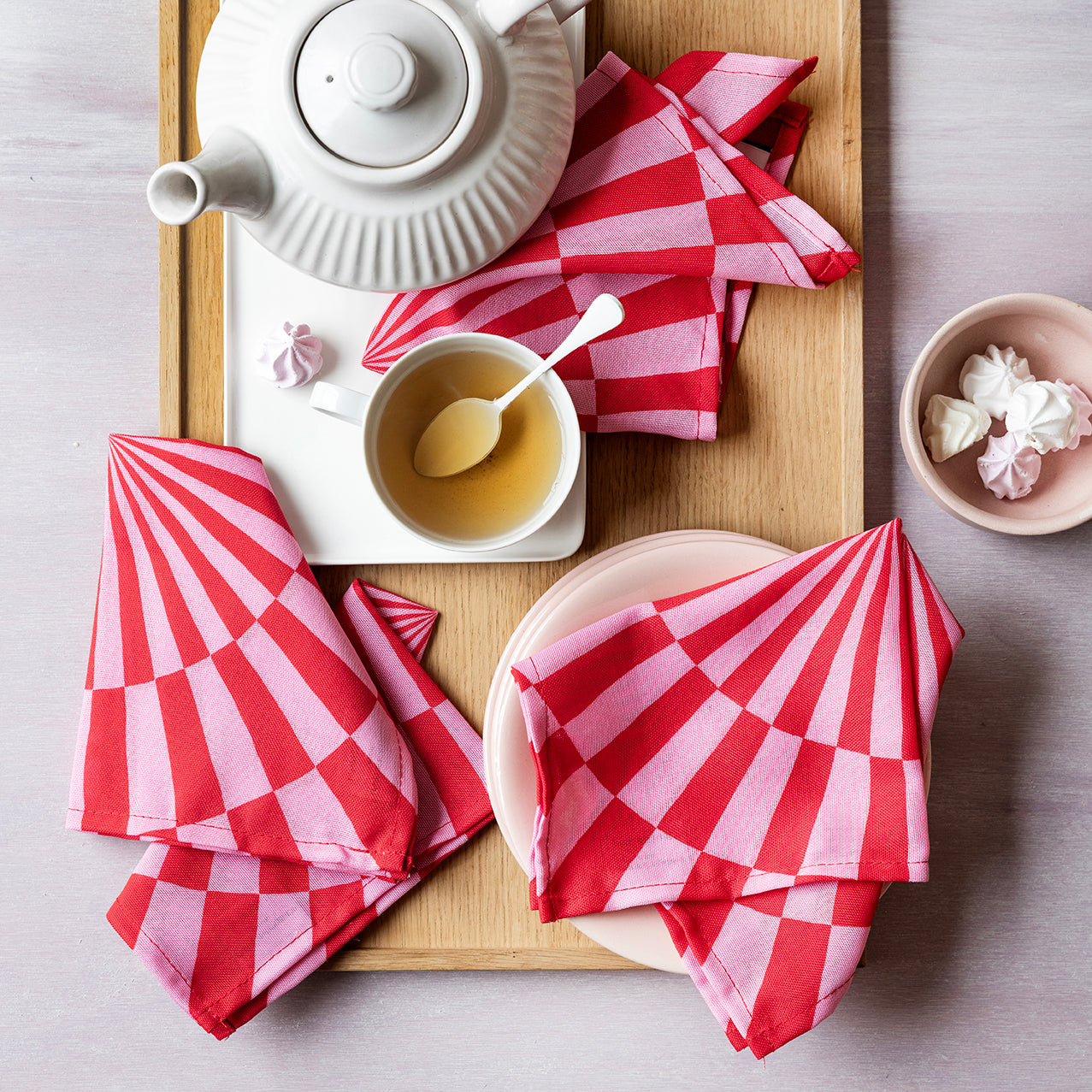 4 stk. röde cirkusservietter