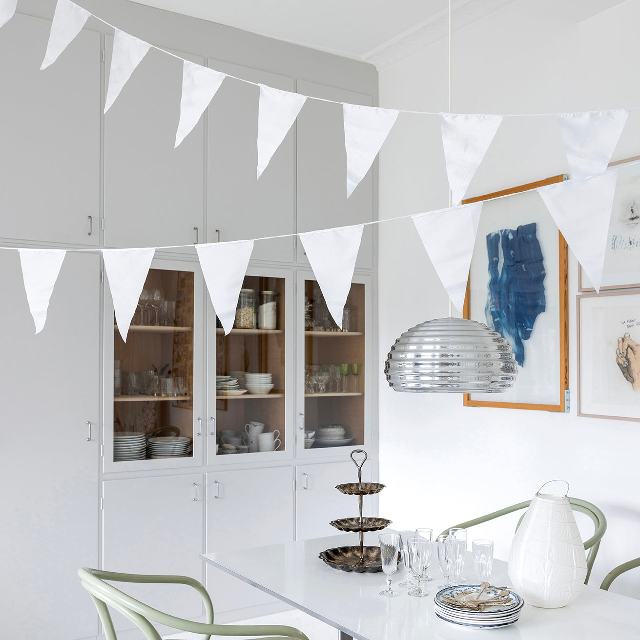 Elegant hvit flaggranke