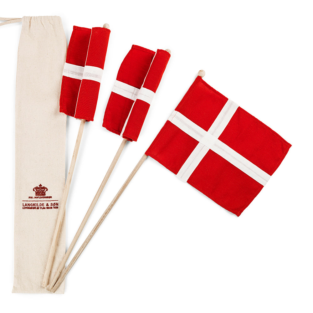 Hurraflag med Dannebrog i flagdug, enkeltvis eller 3-pak