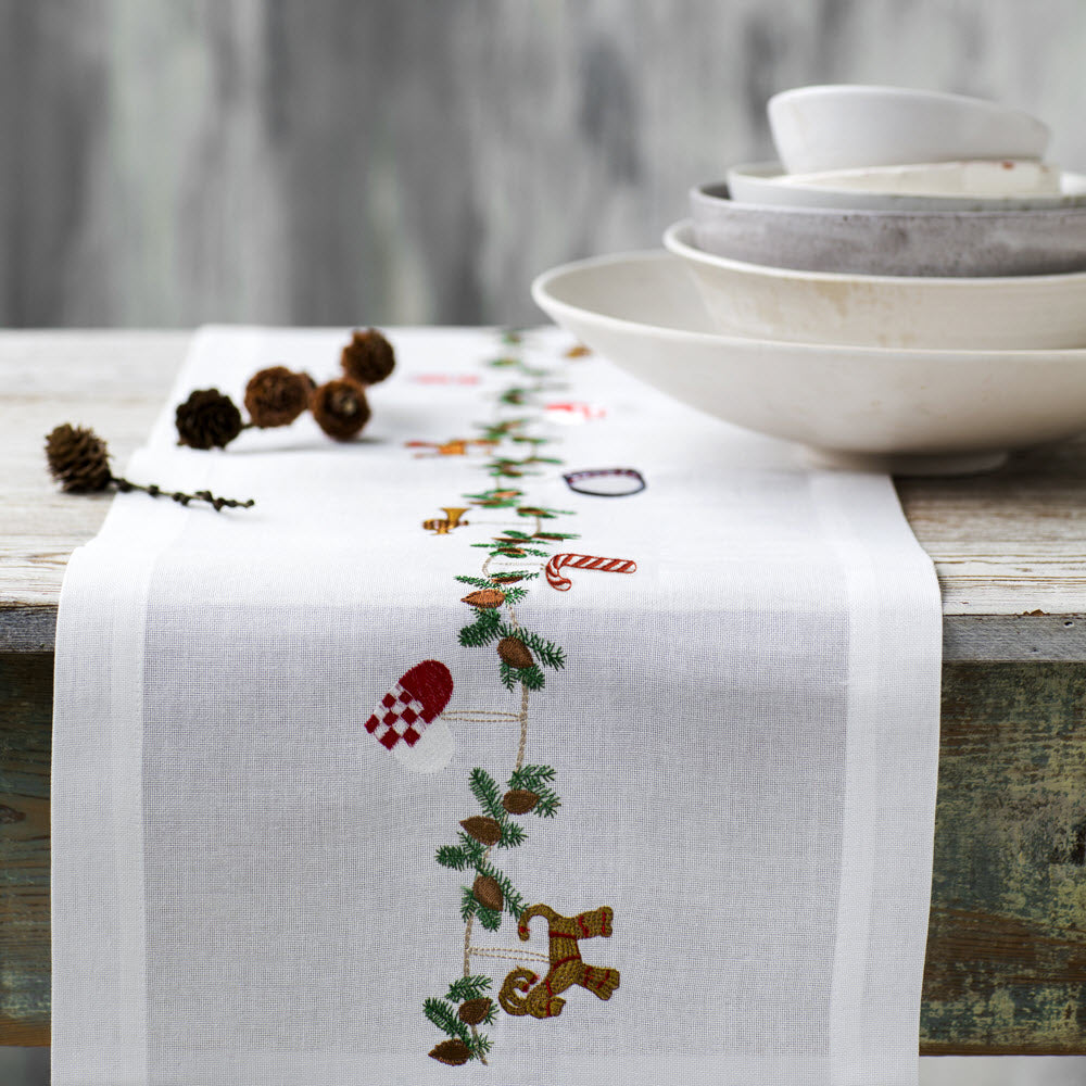 Julebordløper med klassiske motiver