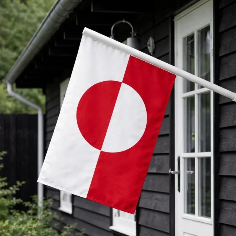 Fasadestang med grønlandsk flagg